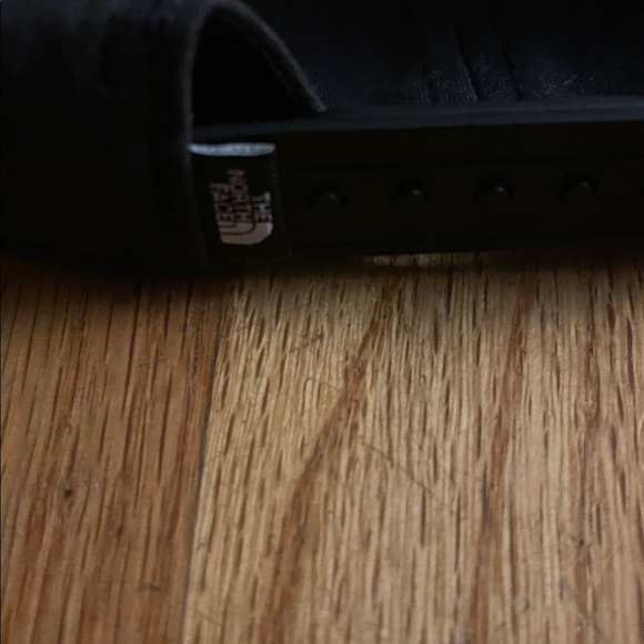 The North Face Hat Black Unisex Ball Cap “Walls Are Meant For Climbing” - Picture 3 of 4